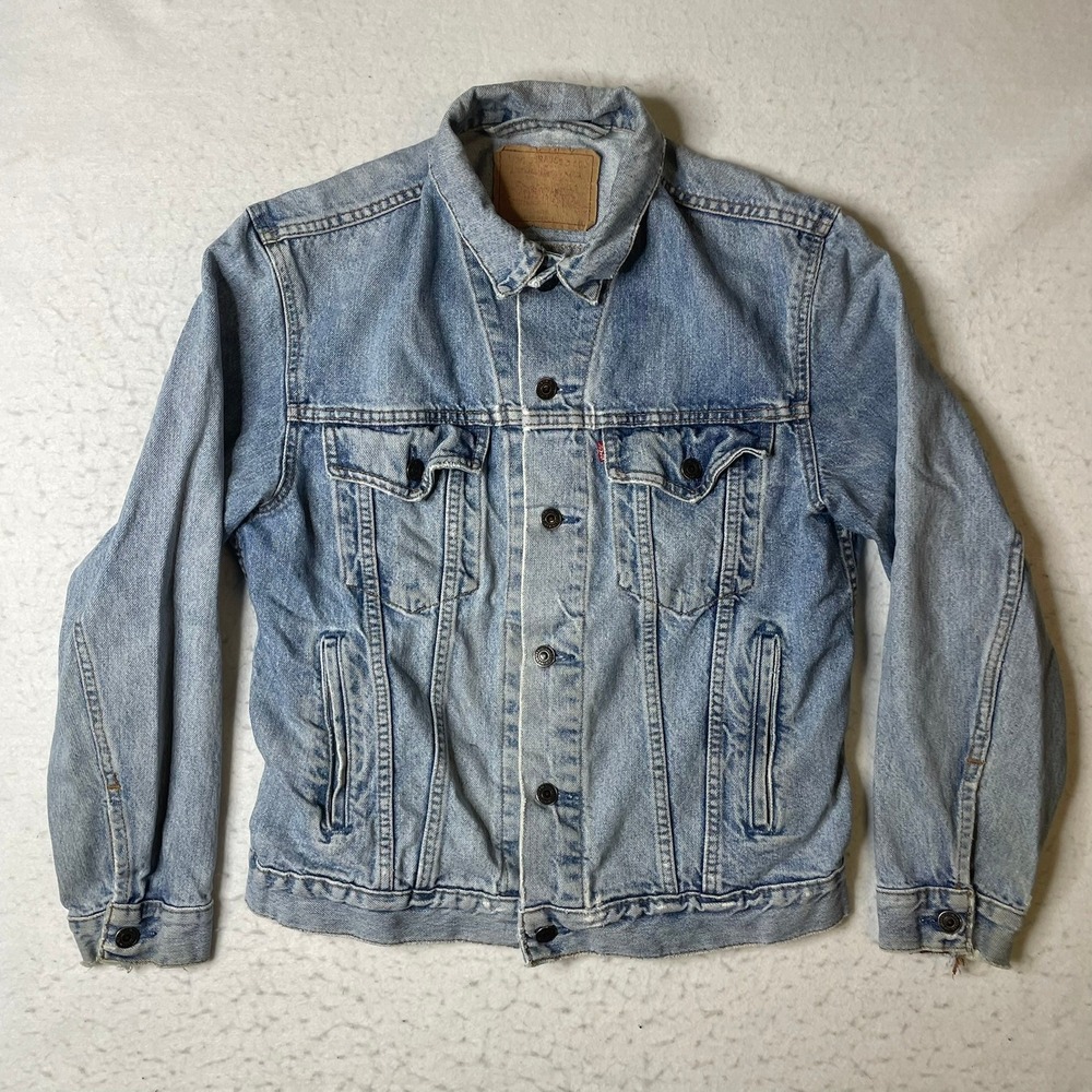 Levi's Trucker Jacket Mens 38 Blue Denim Vintage 70506-0214 4-Pocket Light Wash